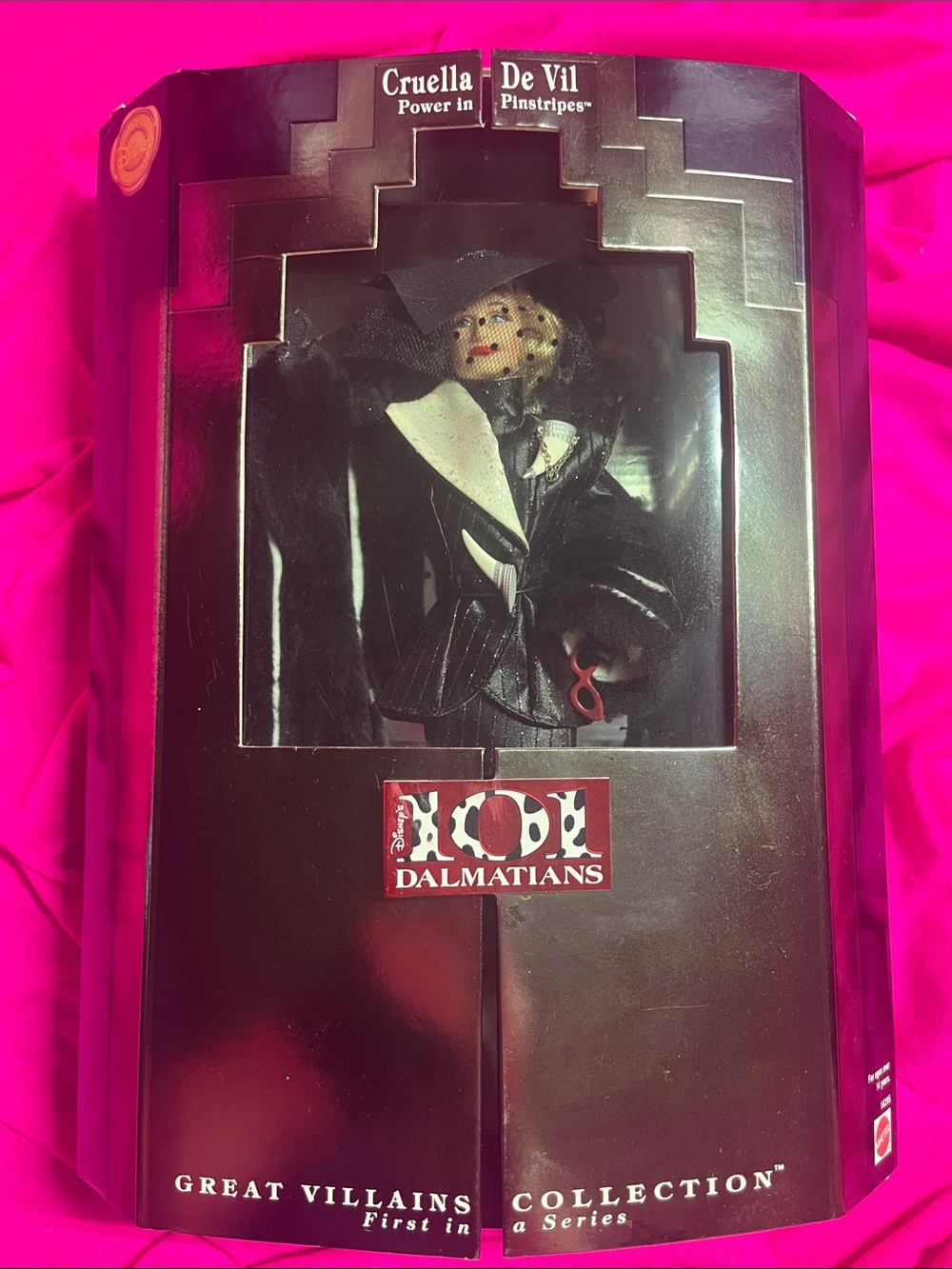 NRFB 1996 Mattel Disney Collector Edition Cruella De Vil "Power in Pinstripes"